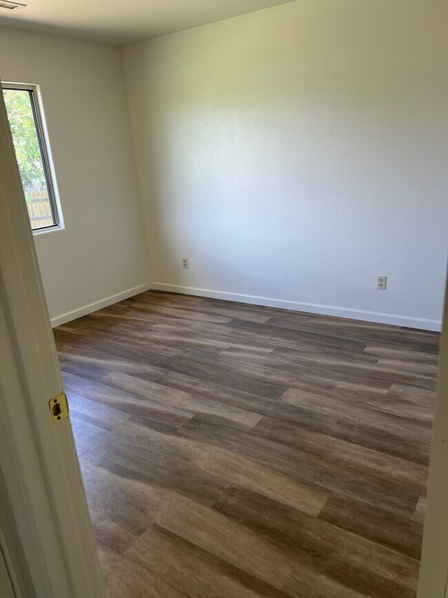 Photo - 6086 N Peak Cir Unit C