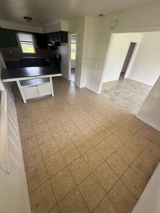 Photo - 5720 Shivers Dr