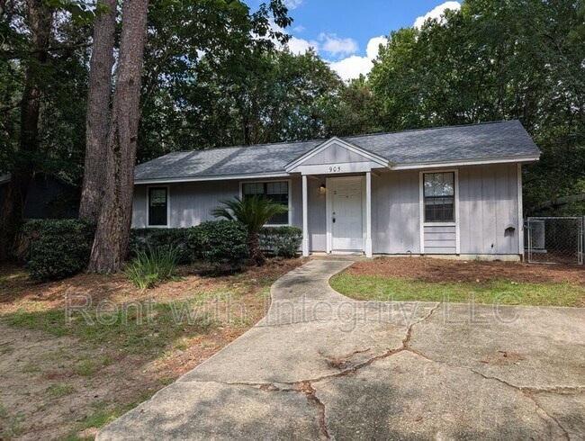 Building Photo - 905 Tomahawk Ct