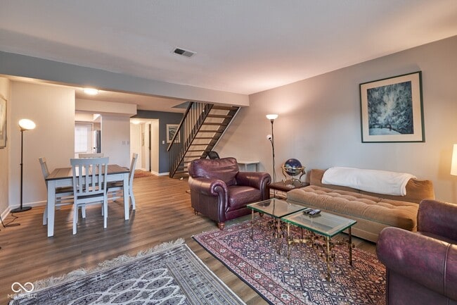 Photo - 7458 Countrybrook Dr