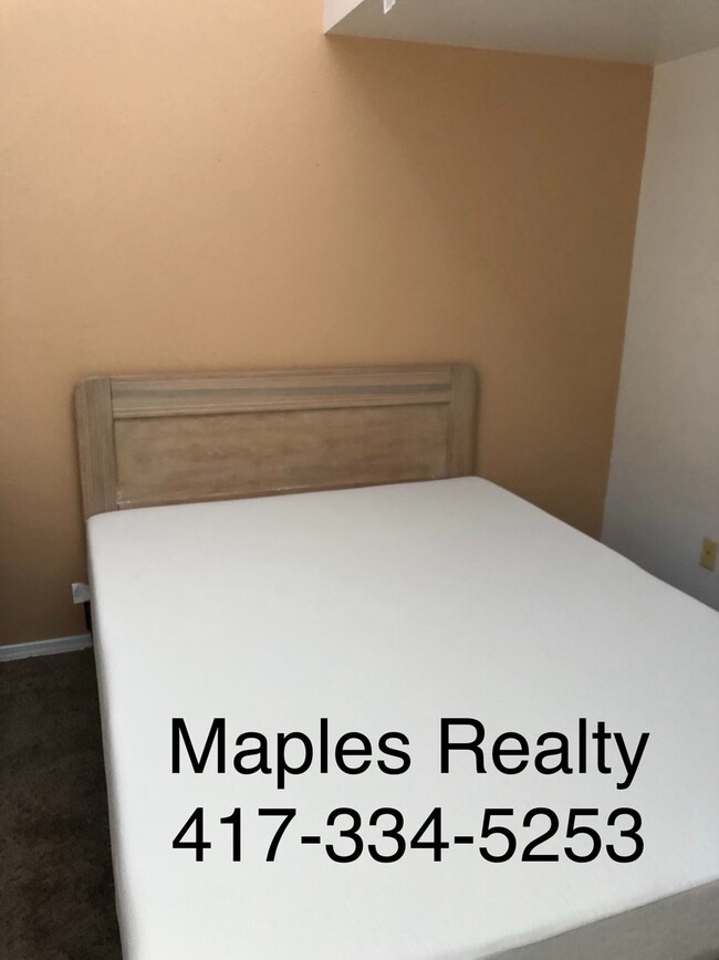 Photo - Branson MO 2 bed / 2 bath loft style condo with Lake Taneycomo view!