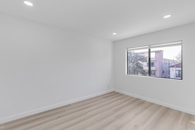 Photo - Eighty Six Eighteen Whitworth