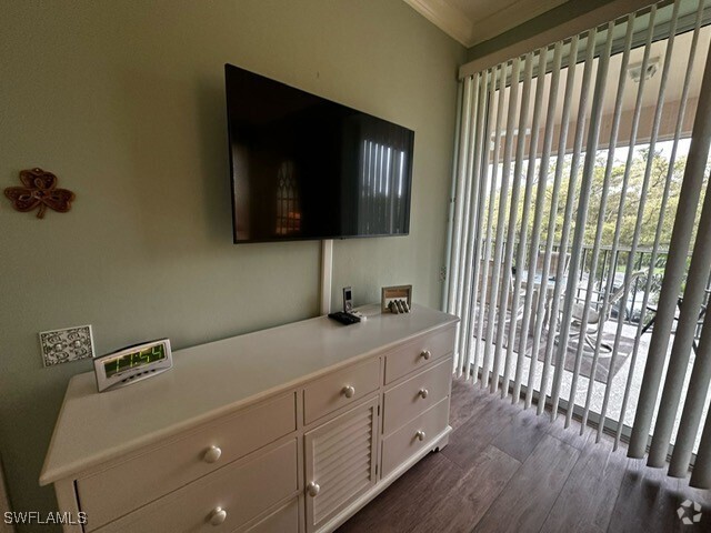 Building Photo - 9170 Southmont Cove Unit 201 Rental