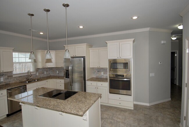 Photo - 554 N Keats Dr