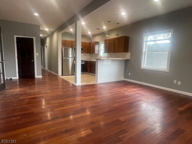 Photo - 929 Baldwin Ave Unidad 2