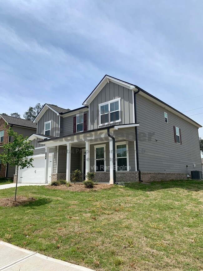 Photo - 600 Cunninghame Ct