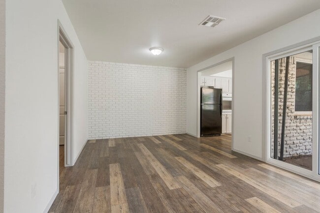 Photo - 5030 S Hudson Ave Unit 5032 S. Hudson Ave