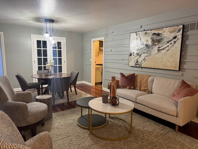 Photo - 1014 St Andrews Way