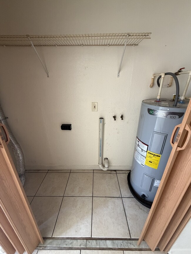 Photo - 1834 44th St S