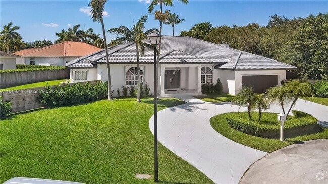 Building Photo - 17750 SW 80th Ct Rental
