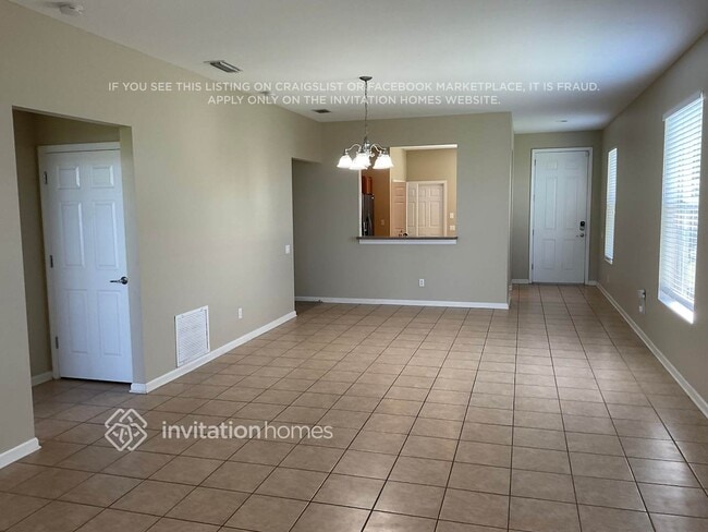 Photo - 9934 52nd St E