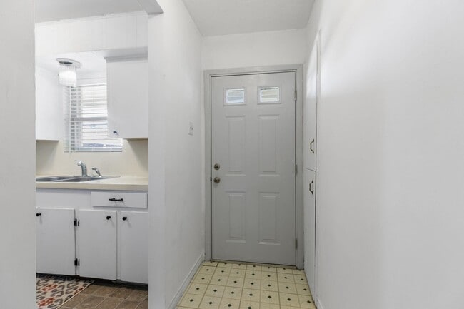 Photo - 812 Coolidge St