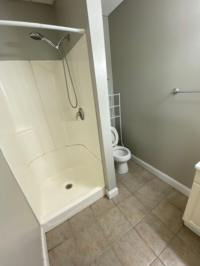 *Las imágenes son muestras representativas de la unidad anunciada. En algunos casos, las unidades reales que visita... - 43 Fairfield St Unidad 3R