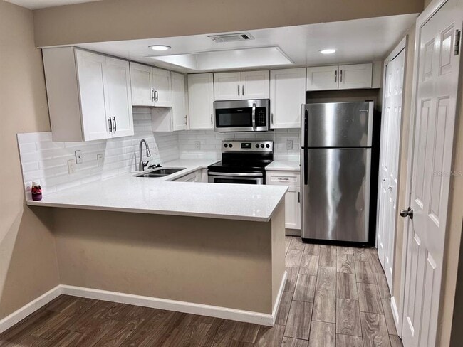 Photo - 162 Windtree Ln Unit 204