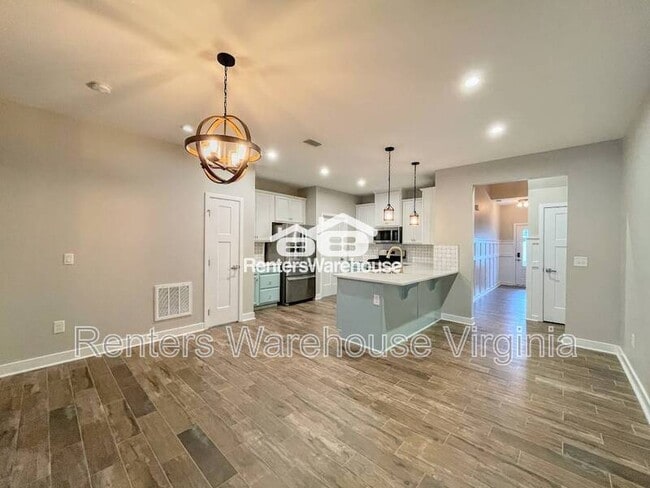 Photo - 1839 Whelp Way