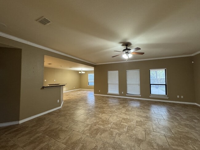 Photo - 2810 Yeager Dr