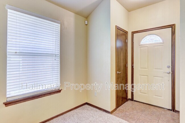Photo - 1726 W Palm Pl