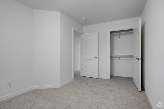 3BR, 2.5BA - 1,776SF