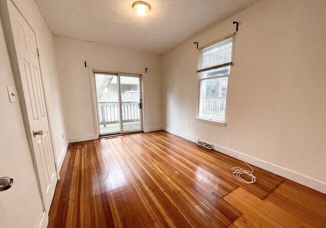 Photo - 33 Edison Grn