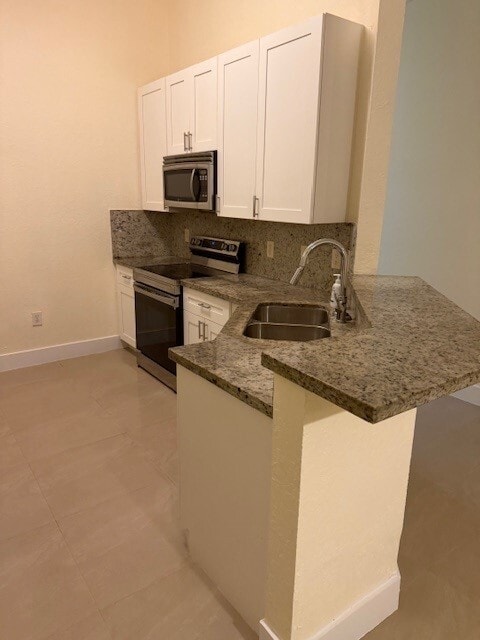 Photo - 2304 NE 37th Terrace