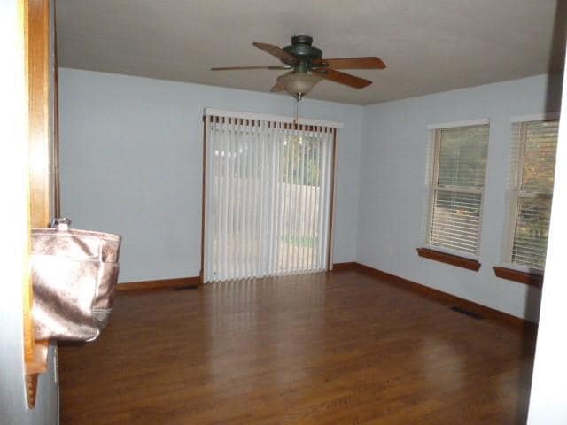 2421 Sandra Dr