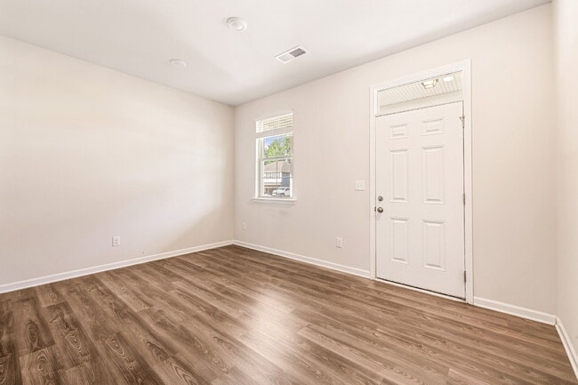 Photo - MOVE IN SPECIAL $600 off First Month!!!! Spacious 4-Bedroom Gem with 2.5 Baths –2216 Sussex Road ...