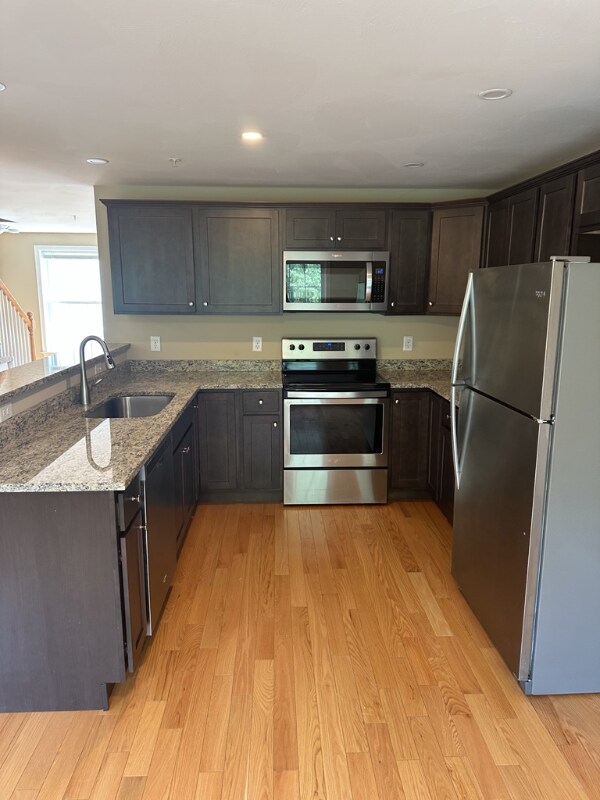 0 Cardigan Ct