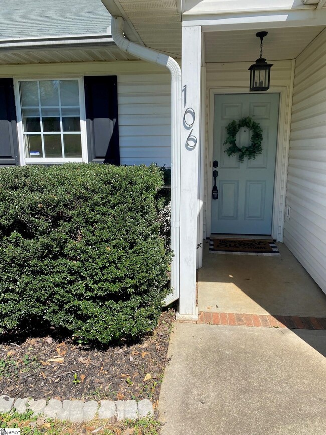 Photo - 106 Stonington Way House