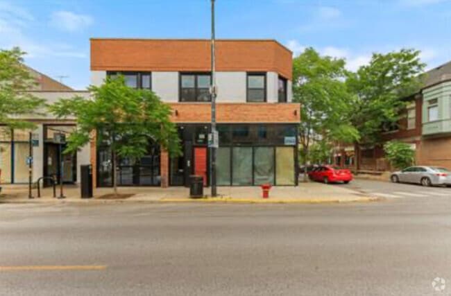 Building Photo - 2901 N Allen Ave Rental