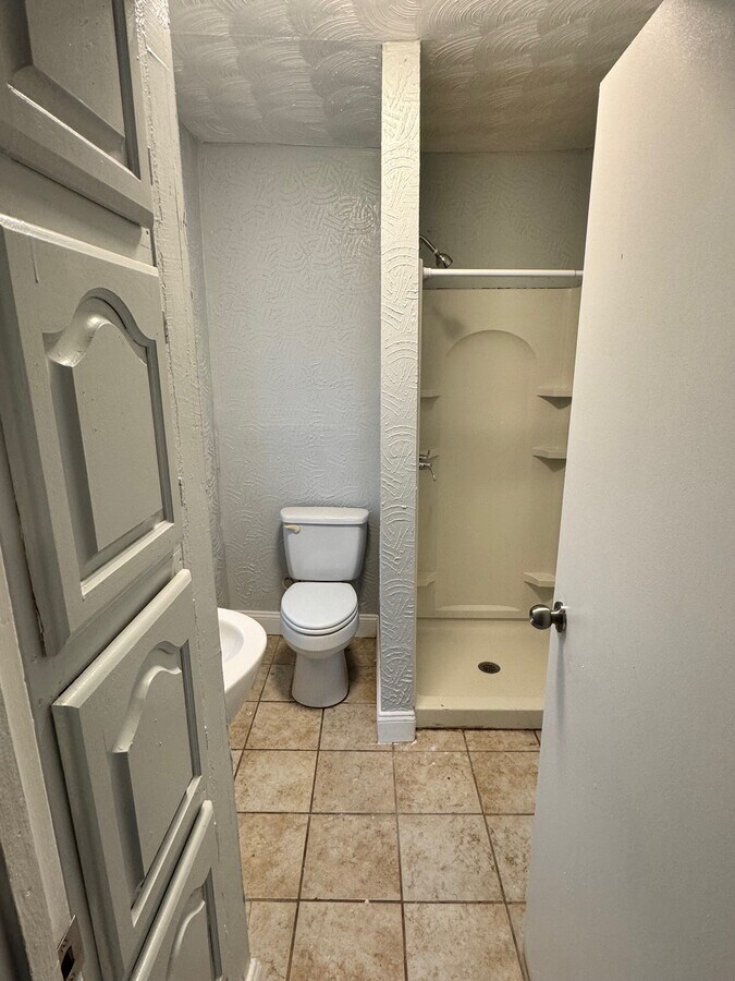 Photo - 1226 Huffman Ave