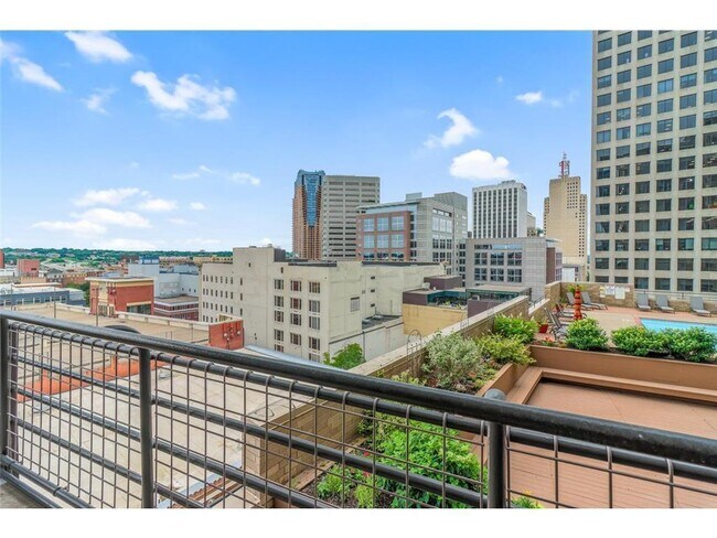 Photo - 66 9th St E Unit 1315