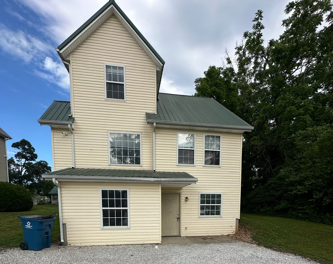 Photo - 709 S Florence St