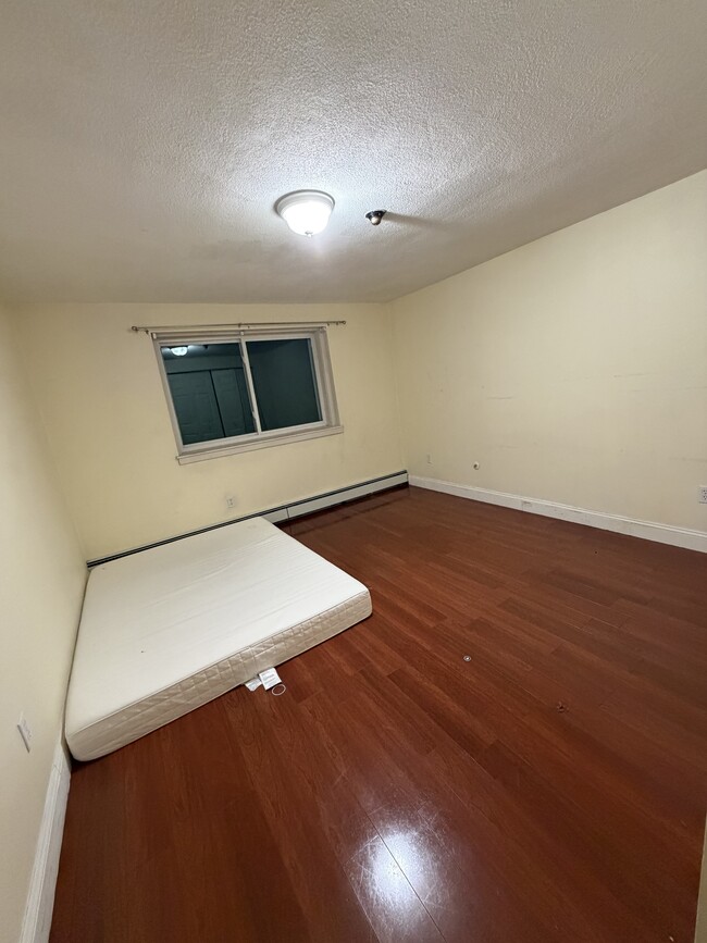 Photo - 215 Winter St