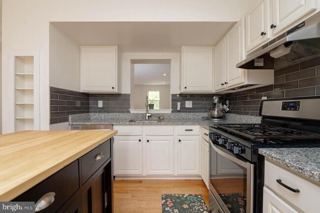 Building Photo - 6126 Quiet Times Rental