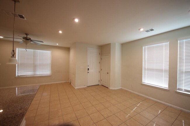 Photo - 2929 Harvester Ln