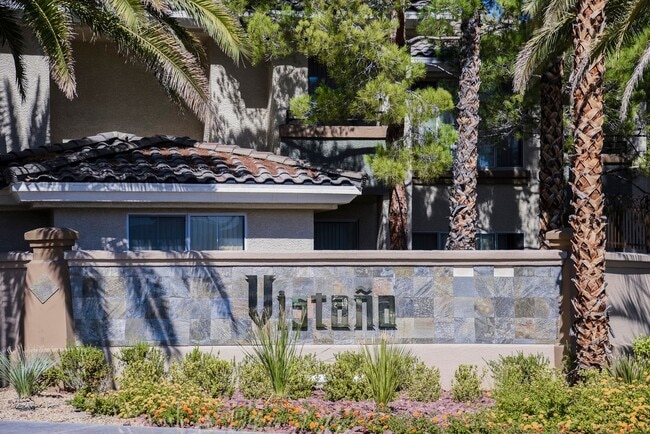 Building Photo - 2 Bed 2 Bath Condo in VISTANA Gated community