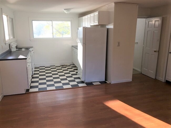 Photo - 19-21 Penobscot Street, Orono ME Unit 21