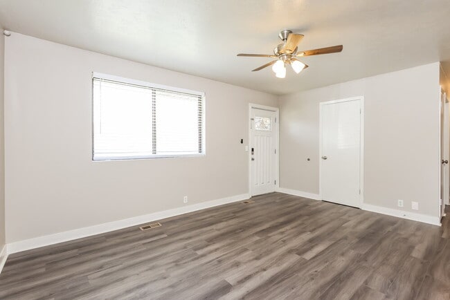 Photo - 9709 E Annalyn Dr