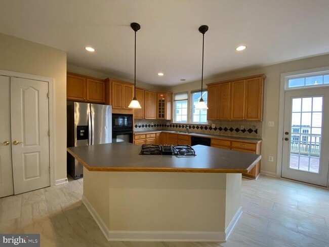 Photo - 8829 Blue Royale Ln