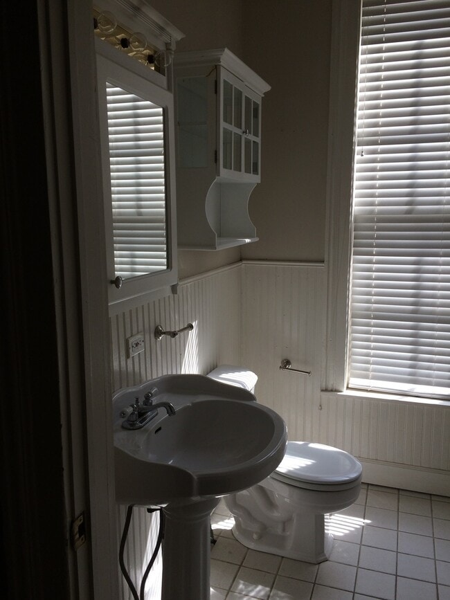 Photo - One Bedroom Apartment in Downtown Lafayette Unit 1003 #4