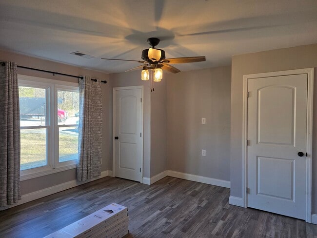 Photo - Fully Renovated 3 Bedroom Home Near Harrison Bay – Covered Deck & Fenced Yard