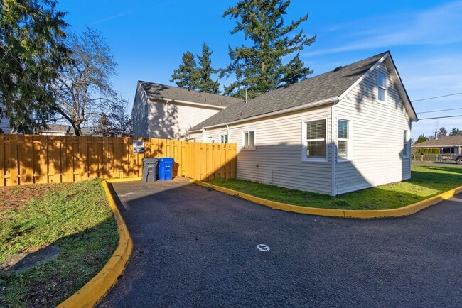 2811 SE 125th Ave