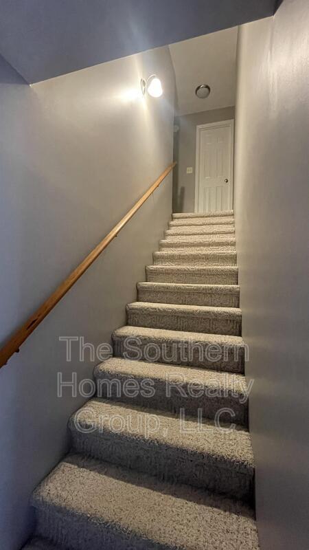 Photo - 609 Lakewood Dr