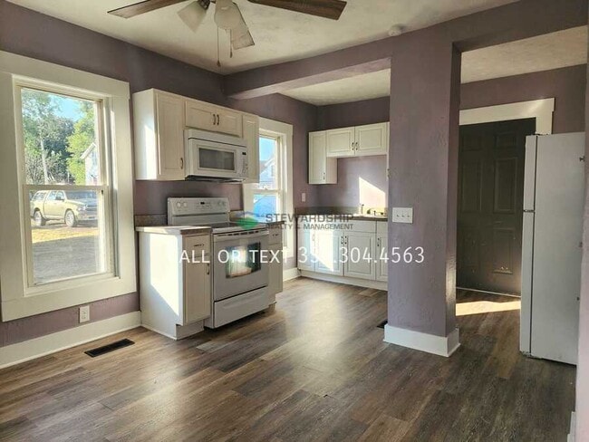 Building Photo - 20 Limbach Pl SW Rental