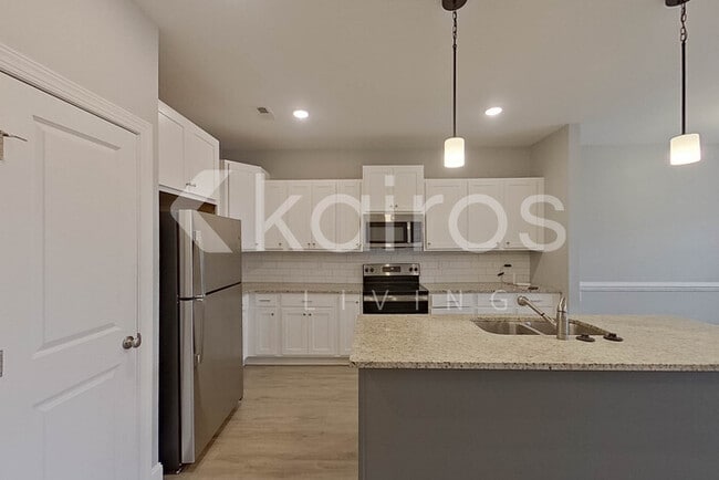 Photo - 3709 Oak Leaf Wy