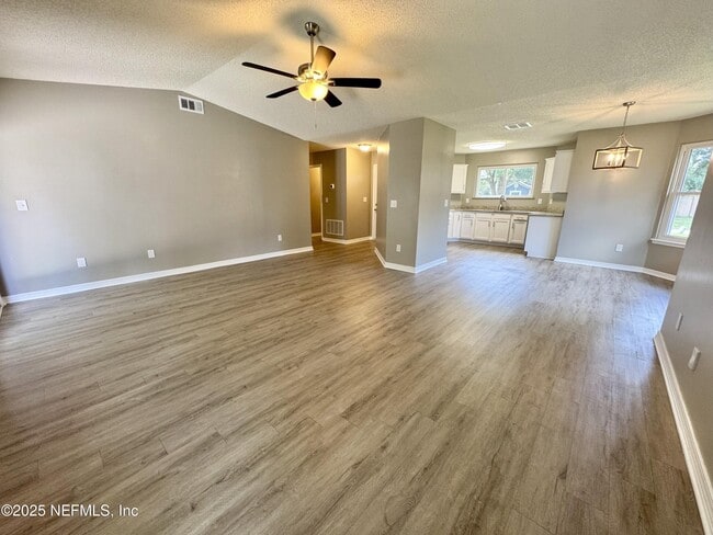 3625 Lumberjack Way