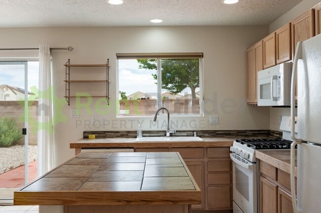 Photo - LOWERED PRICE FOR October!!