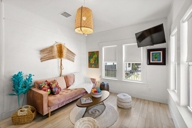 Photo - 3760 Frow Ave