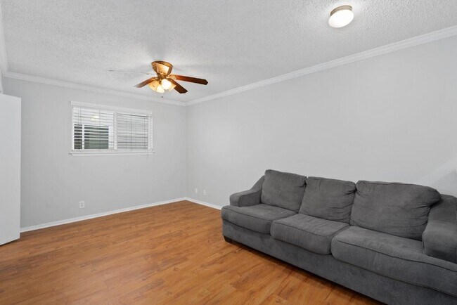 Photo - 4103 Speedway Unit 105