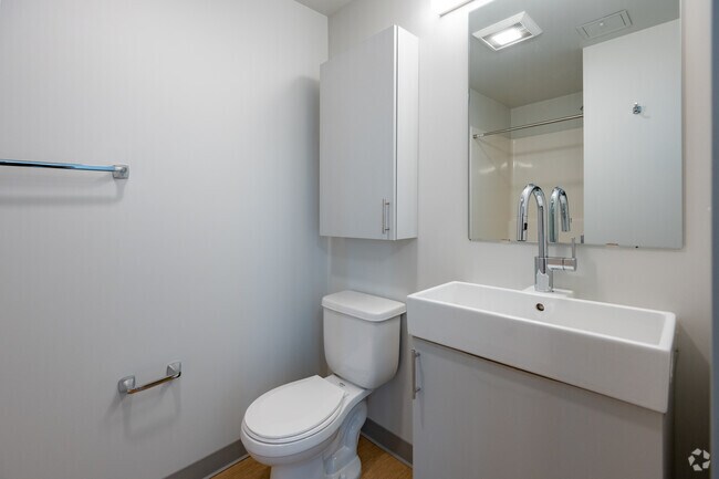 Standard Unit Bathroom